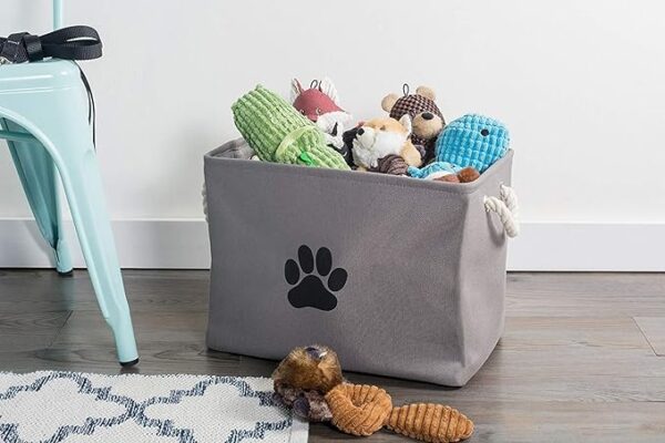 puppy storage made easy with this puppy paw tote